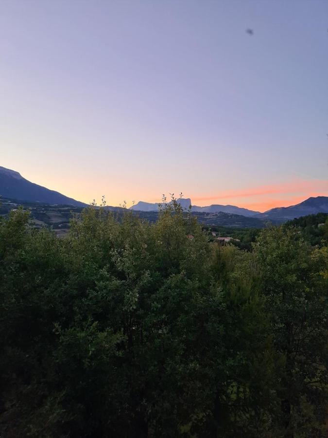Charmant Appartement Calme Et Lumineux Chateauvieux  Zewnętrze zdjęcie